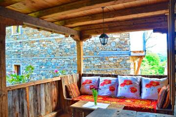 Фотографии Отели типа «постель и завтрак» Kalinia Guesthouse B&B г. Ковачевица (Болгария) №3 Фото Отели типа «постель и завтрак» Kalinia Guesthouse B&B г. Ковачевица 3