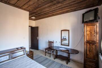 Фото номера Двухместный номер с 1 кроватью и видом на горы Загородные дома Guest House Vesko &amp; Suzi г. Ковачевица 8